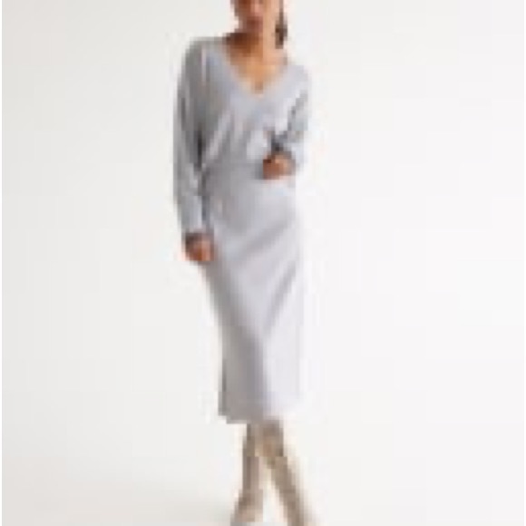 Reitmans skirt and top set in medium heather. Size 22 - Picture 11 of 11